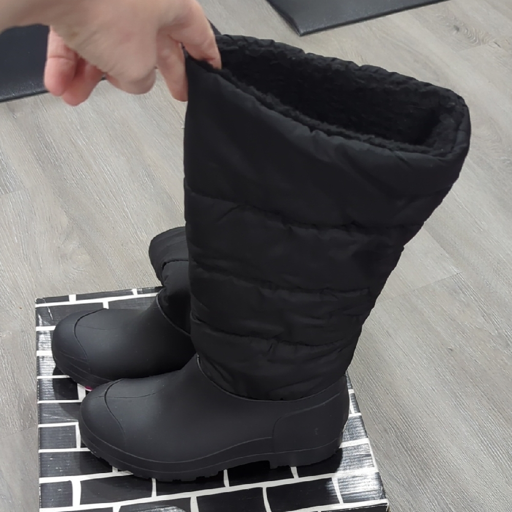 Dirty Laundry Black Winter Boots with Chunky Sole